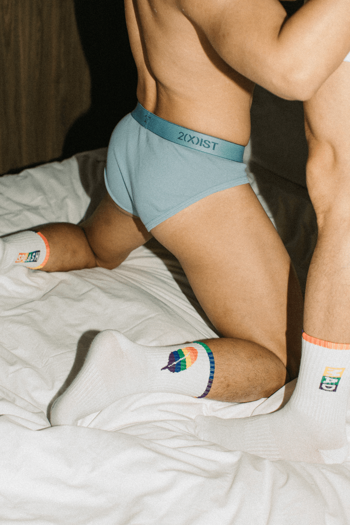 Original White Sport Socks - Hong Kong Feathers of Rainbow - | Splash - | MAD Lifestyle
